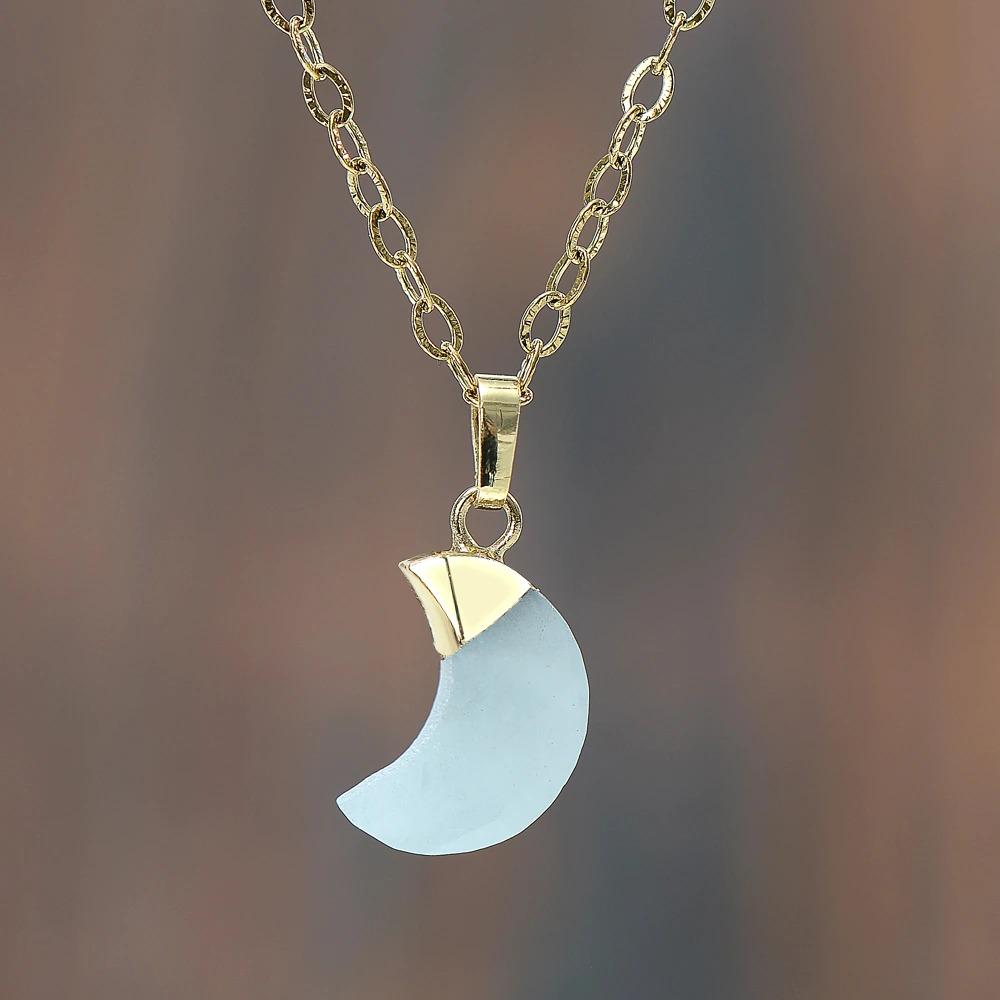 Moonstone crystal healing necklace for women, handcrafted spiritual gemstone jewelry.