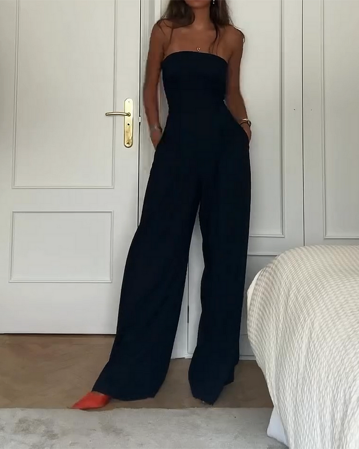 Versatile women's strapless wide-leg jumpsuit, perfect for a fashionable summer outfit.