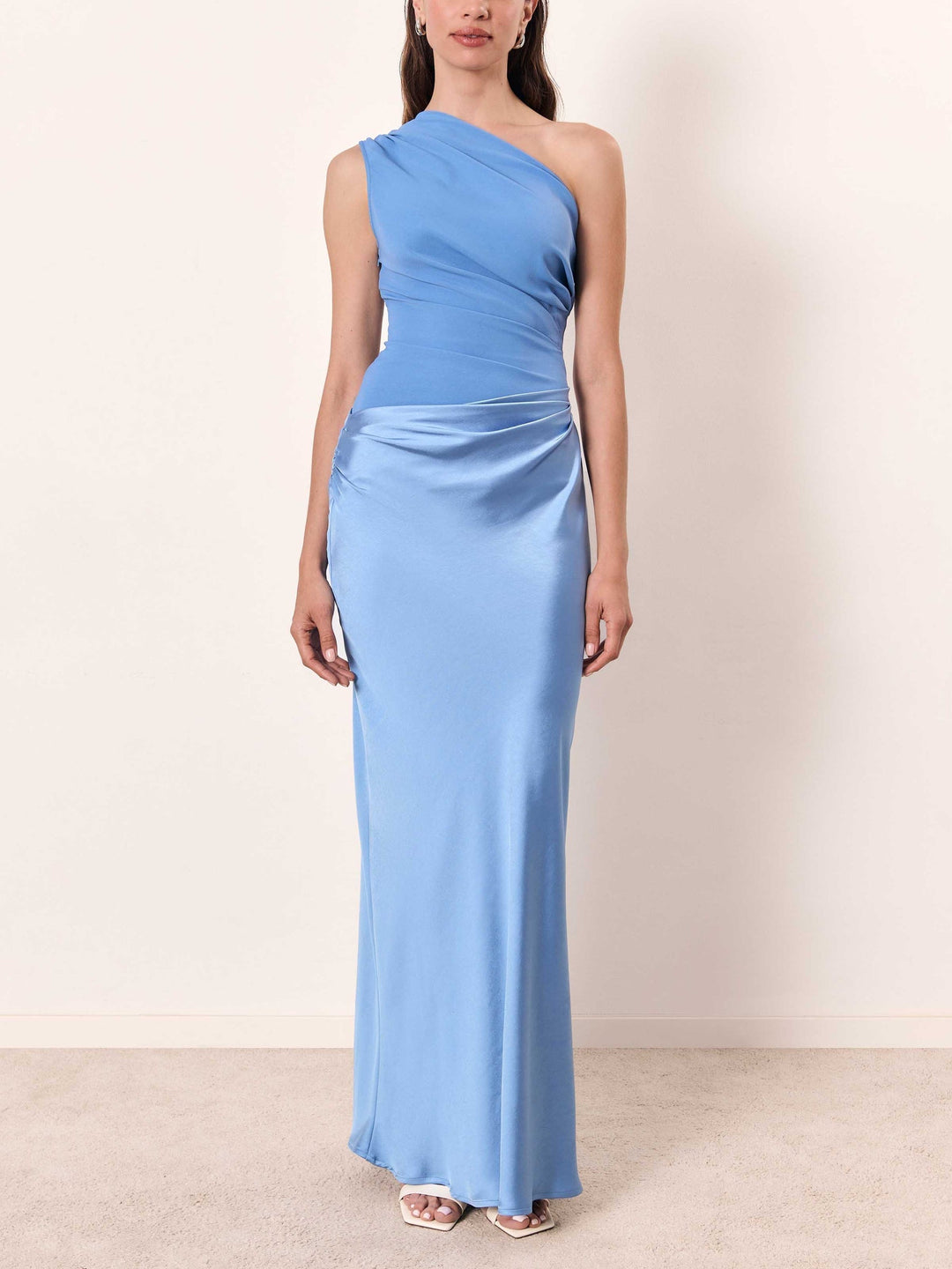 Versatile women's one shoulder maxi dress, elegant and formal with a ruched waist, suitable for galas, parties & guests.