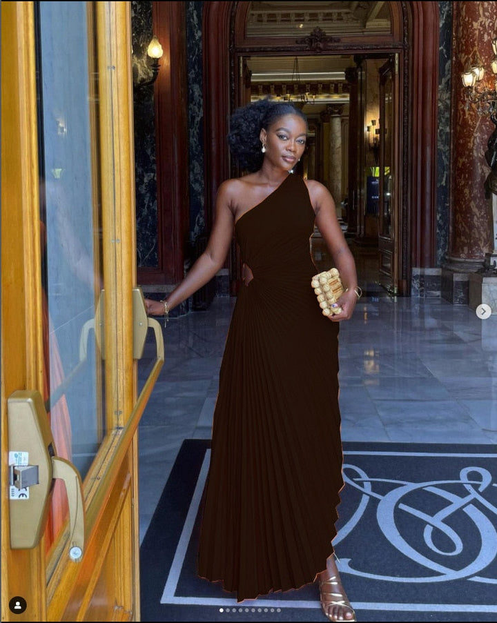 Fashionable women's elegant one shoulder maxi dress, pleated design for evening parties & special occasions.