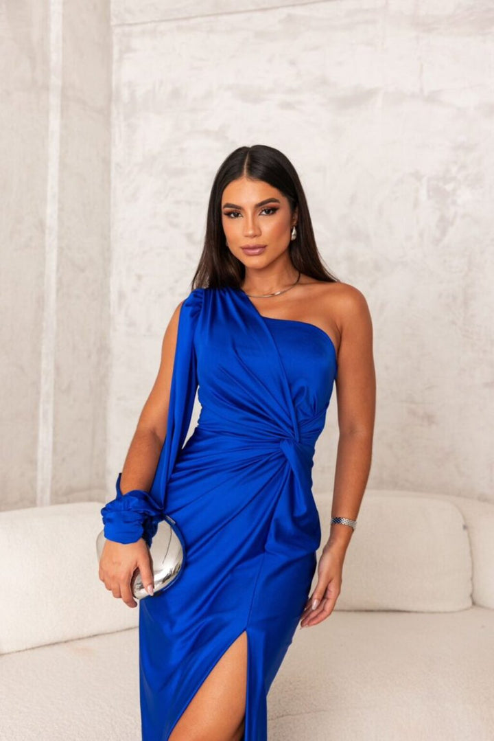 Stunning women's one-shoulder evening dress, flowing drape gown in luxurious satin for parties.