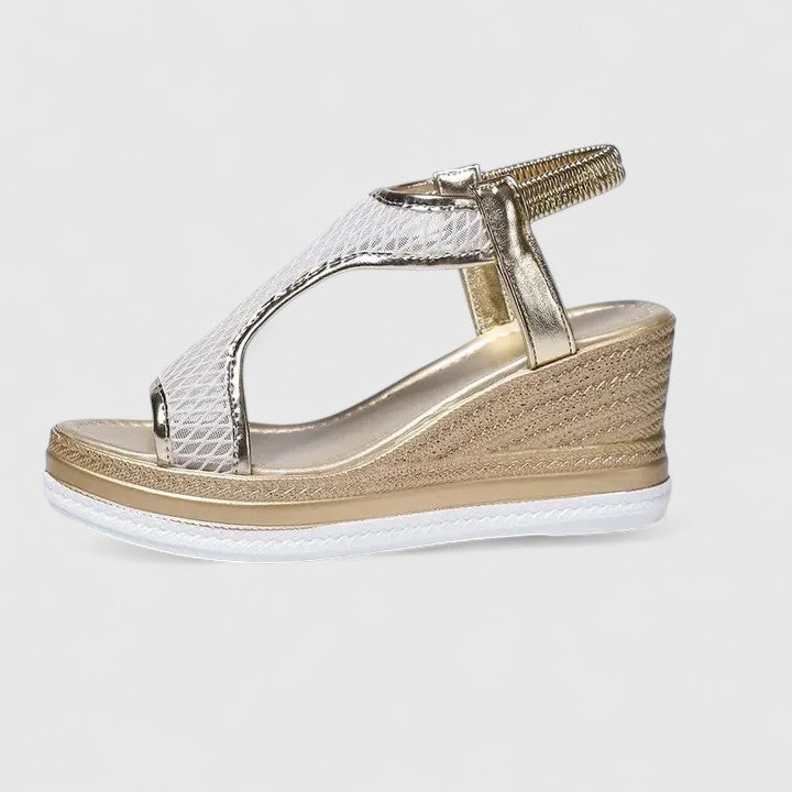Lightweight women's orthopedic sandals with arch support, perfect for summer comfort & stability.