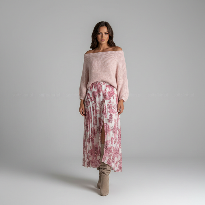 Fashionable women's two-piece outfit, an Annalena patterned skirt set for elegant casual wear.