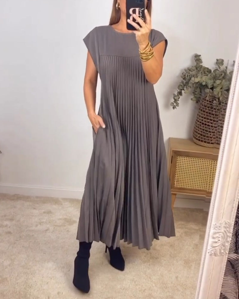 Comfortable & stylish pleated maxi dress for women, offering an elegant, flowing silhouette.