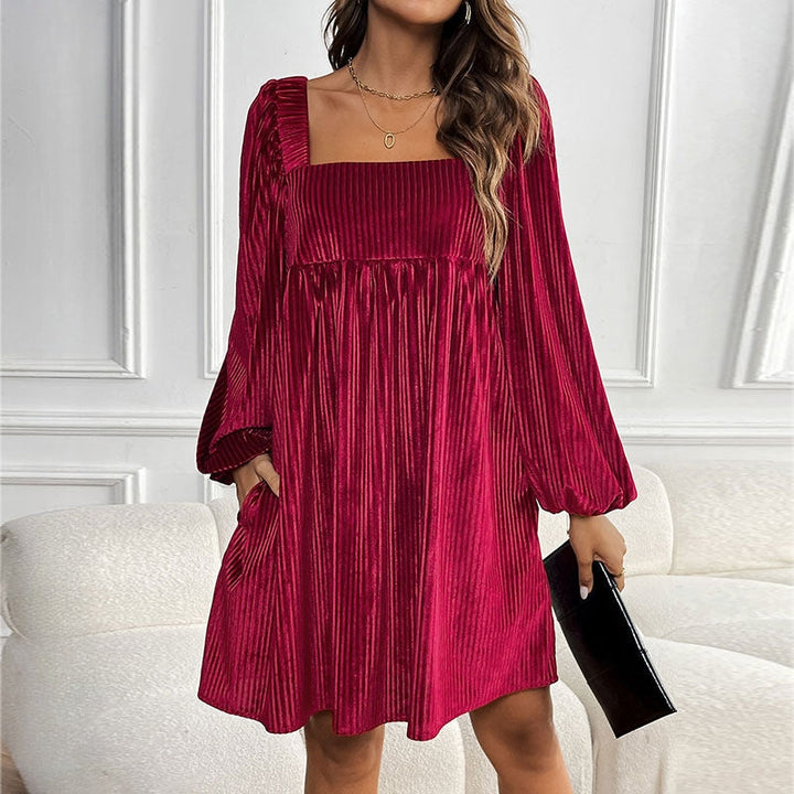 Women's holiday fashion pleated maxi dress, a long sleeve evening gown with a square neckline for special occasions.