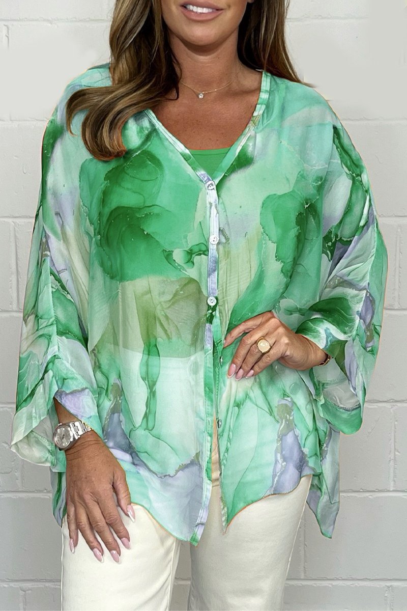Stylish women's printed blouse, an elegant long sleeve top for effortless casual spring and summer fashion.