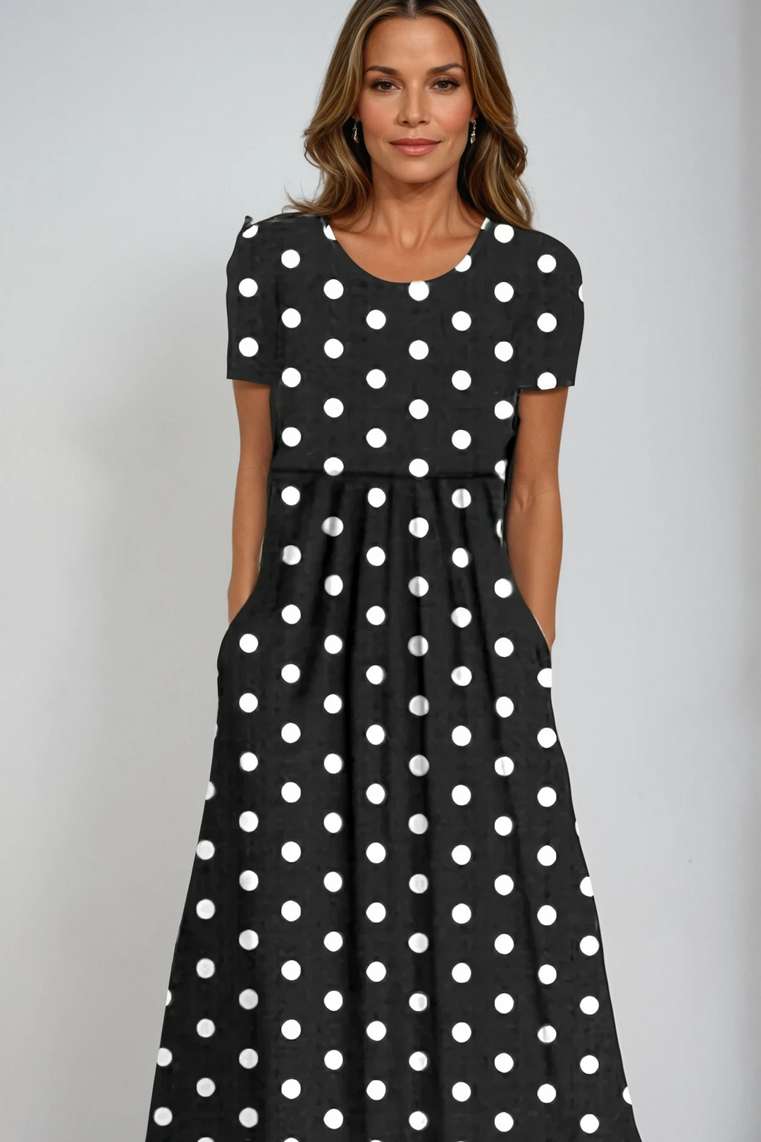 Elegant women's printed maxi dress, perfect for formal events, evening parties & special occasions. Flowy & comfortable.