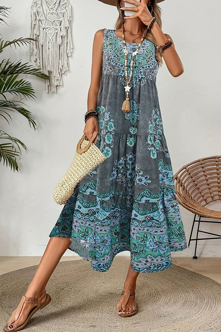 Comfortable & flowy women's patterned maxi dress for casual spring and summer wear.