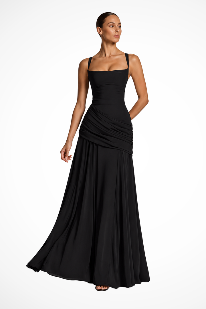Elegant women's ruched spaghetti strap maxi dress, perfect for evening parties and special occasions.