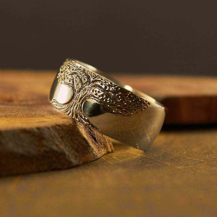 Symbolic Tree of Life ring for women, elegantly crafted in silver & gold. Nature-inspired and stylish jewelry.