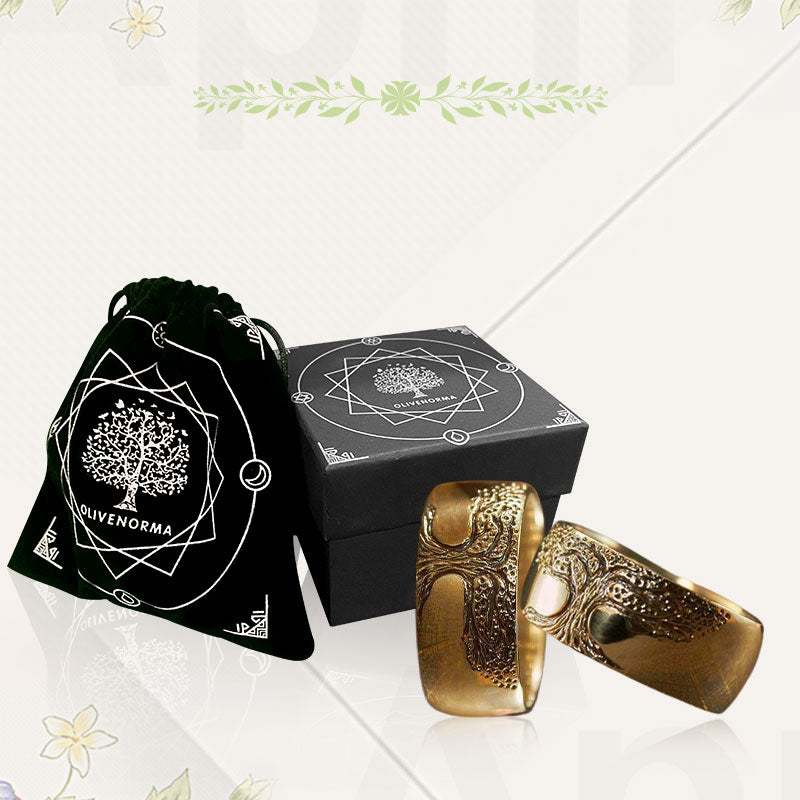 Beautiful women's silver & gold Tree of Life ring. Elegant and symbolic nature-inspired jewelry for any occasion.