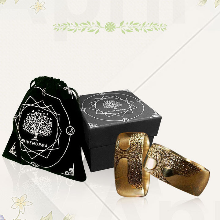 Beautiful women's silver & gold Tree of Life ring. Elegant and symbolic nature-inspired jewelry for any occasion.