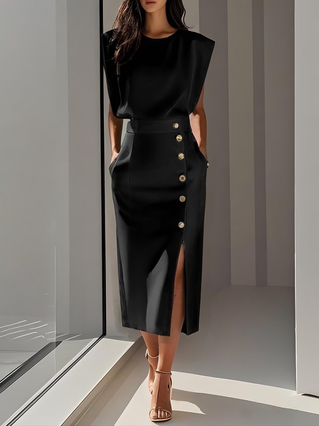 Chic women's tailored midi dress, sleeveless, featuring a stylish side slit & decorative gold buttons.