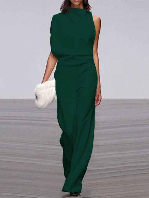 Trendy women's sleeveless jumpsuit, wide leg design, offering comfort and style.