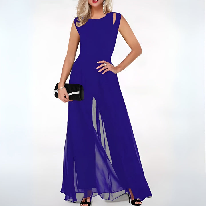 Stylish women's wide-leg sleeveless jumpsuit in a luxurious fabric, offering elegant and chic sophisticated fashion.
