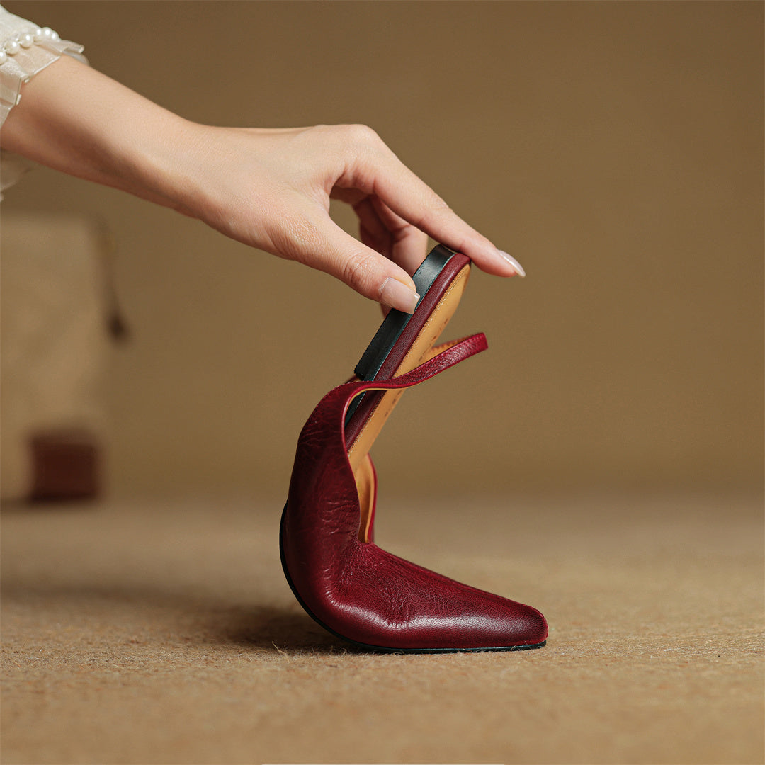 Comfortable women's slingback flats, ideal for all-day wear. Elegant & classic everyday footwear.