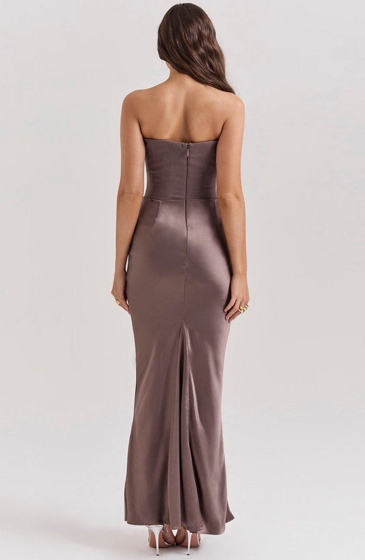 Sophisticated women's strapless corset maxi dress, ideal for elegant evening events and formal gatherings.