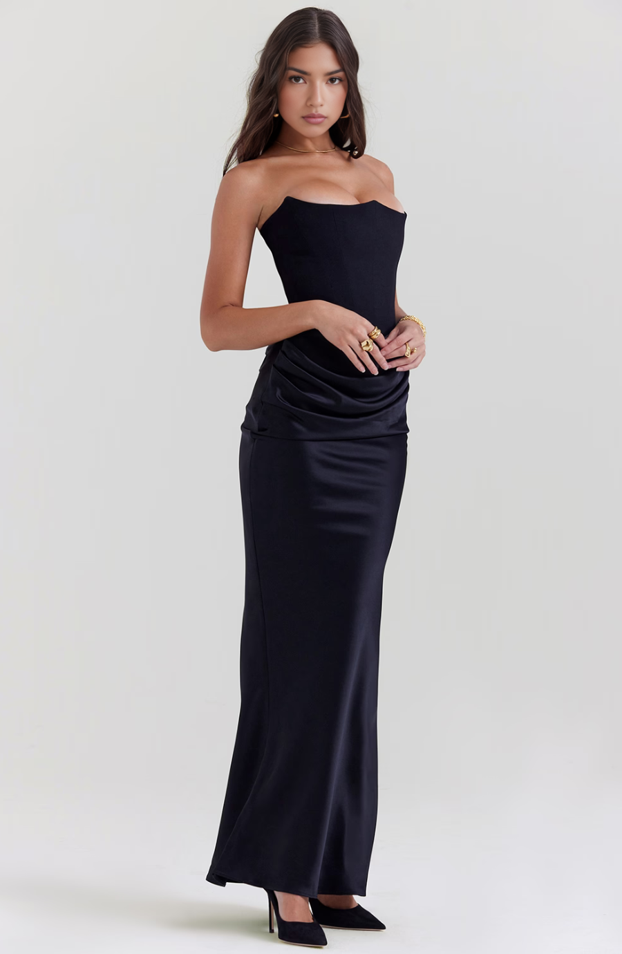 Contemporary strapless corset maxi dress for women, an elegant formal evening gown for modern style.