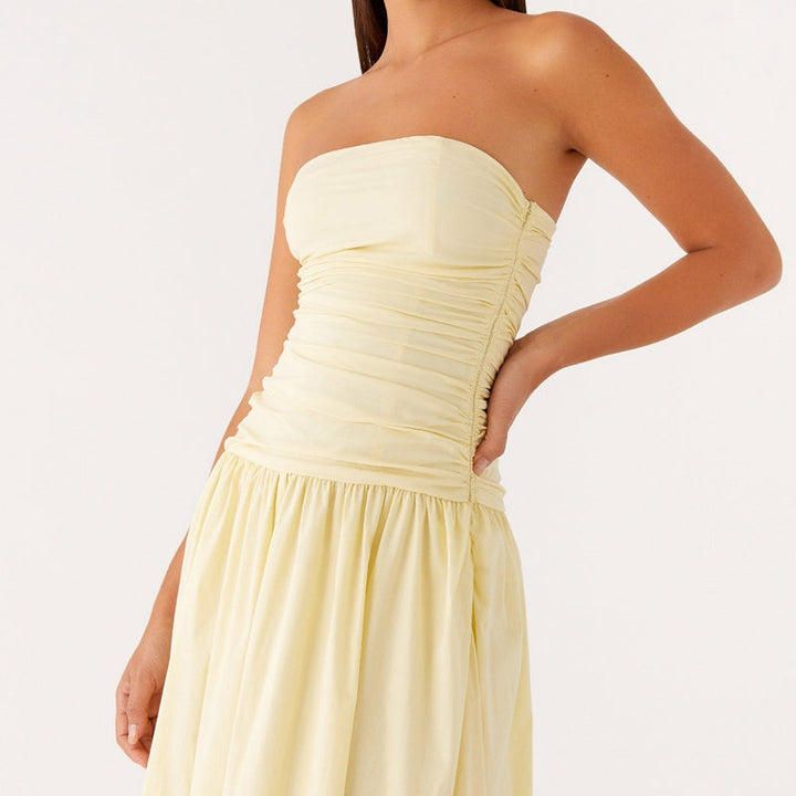 Vibrant women's strapless maxi dress, elegant for summer evenings, parties, and resort wear.