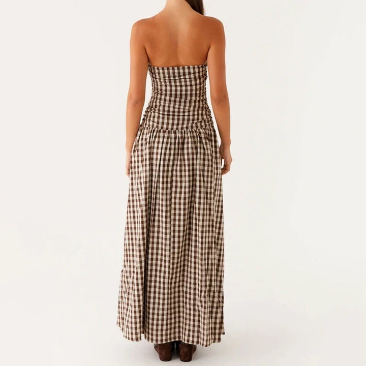 Trendy strapless maxi dress for women, elegant and comfortable for summer evenings & vacation.