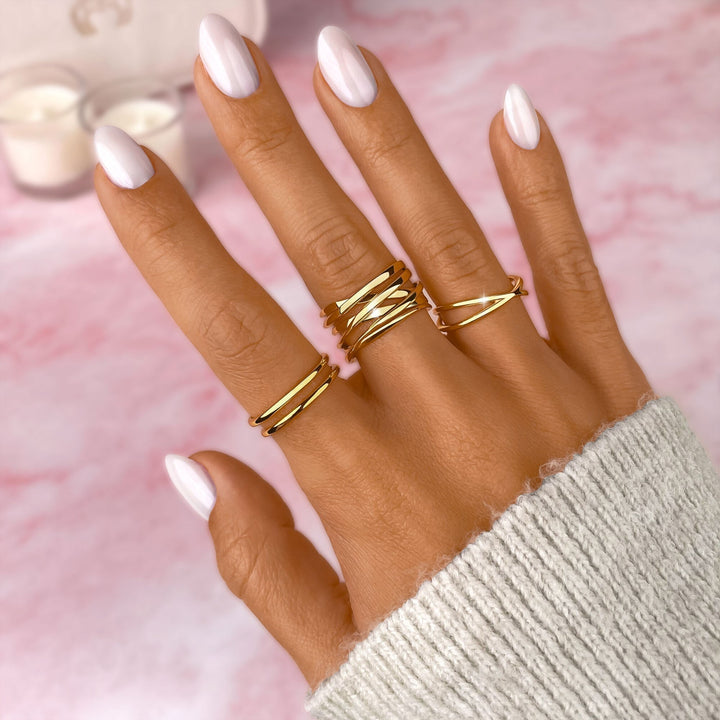 Delicate gold-plated women's branch ring, sterling silver, elegant twisted design for a sophisticated look.