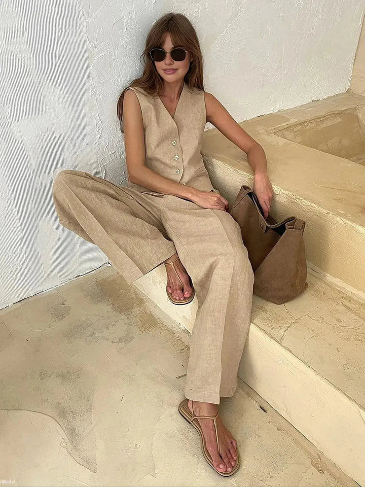 Women's elegant two-piece set with waistcoat & wide-leg trousers, ideal for chic spring and summer fashion.