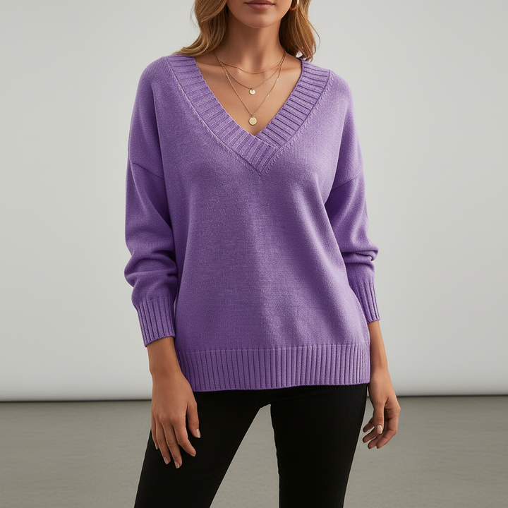 Soft and warm women's V-neck cashmere blend pullover in green, ideal autumnal knitwear
