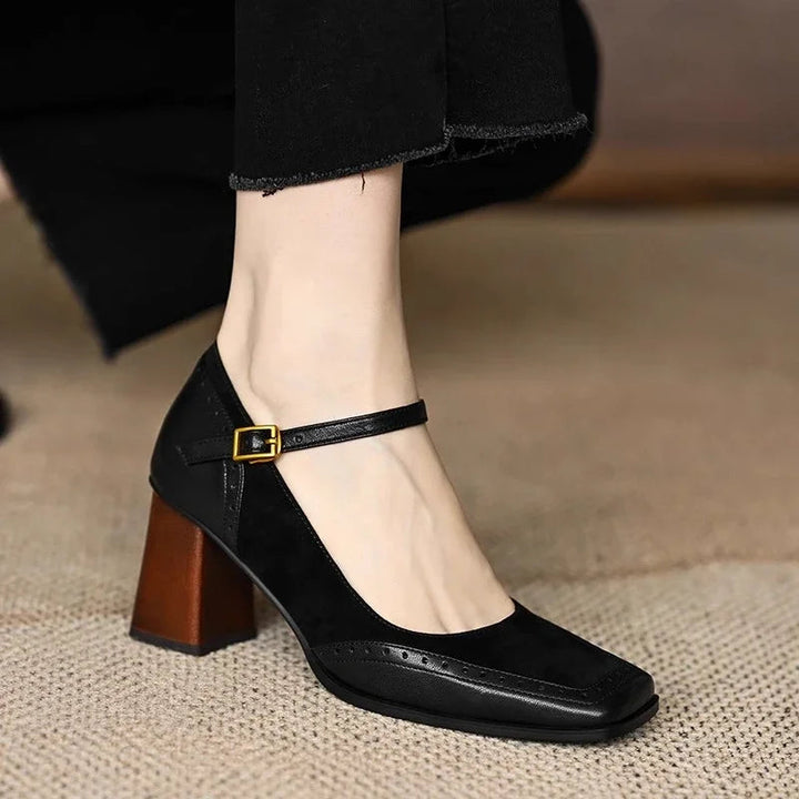 Stylish women's vintage block heels, designed for elegant comfort, perfect as chic dress shoes with a sculpted look.