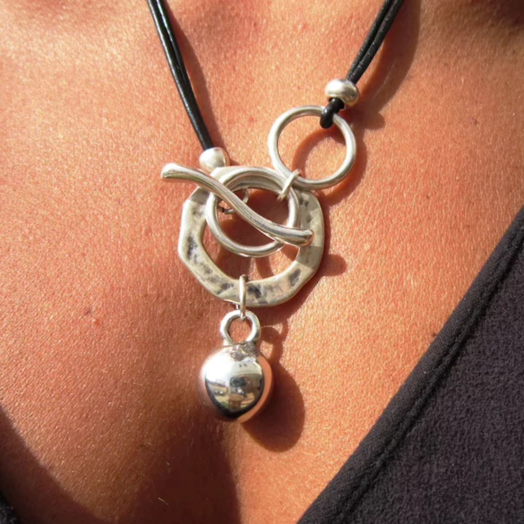 Elegant women's vintage sterling silver necklace. Classic fine jewelry, adjustable, perfect gift for her.