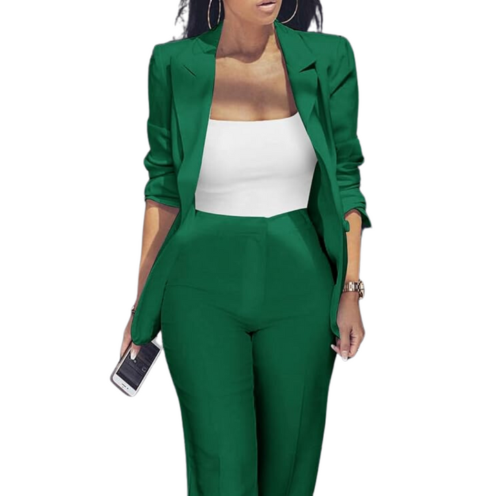 Trendy dames blazer set in white, showcasing a sophisticated women's formal suit with tailored fit