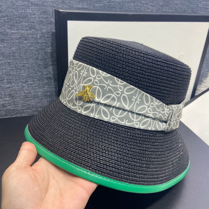 Stylish women's summer hat with a large bow, a perfect accessory for beach outings and elegant looks.