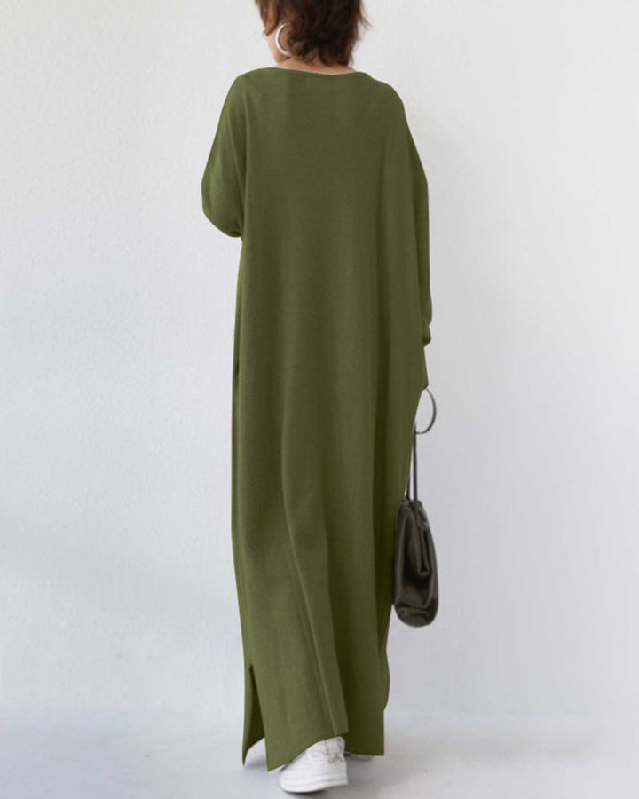 Versatile women's winter maxi dress with long sleeves, a stylish choice for cozy fashion.