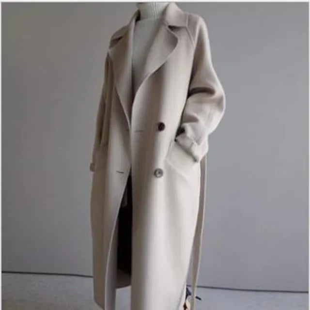 Warm and stylish women's winter coat, double-breasted long design in a luxurious wool blend