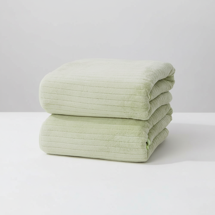 Extra large microfiber bath towel set, two towels side by side, highlighting their quick-dry and soft attributes.