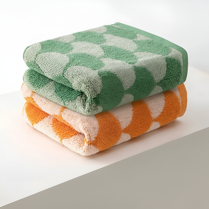 Stylish fan patterned jacquard hand towel made from 100% organic cotton, soft feel