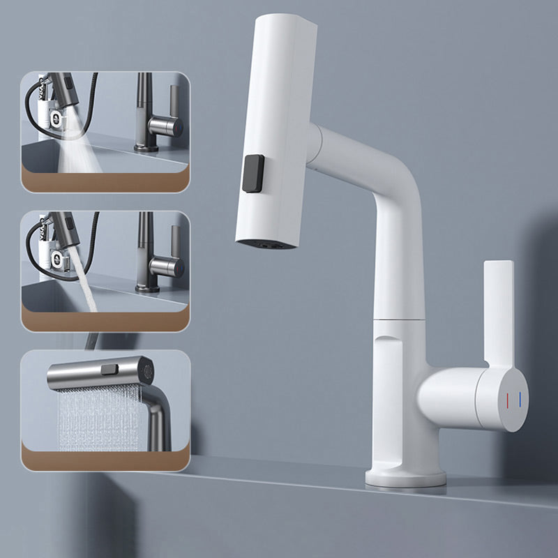 WaterMaster flexible kitchen faucet. LED display, pull-out hose, & modern design. Easy to use.