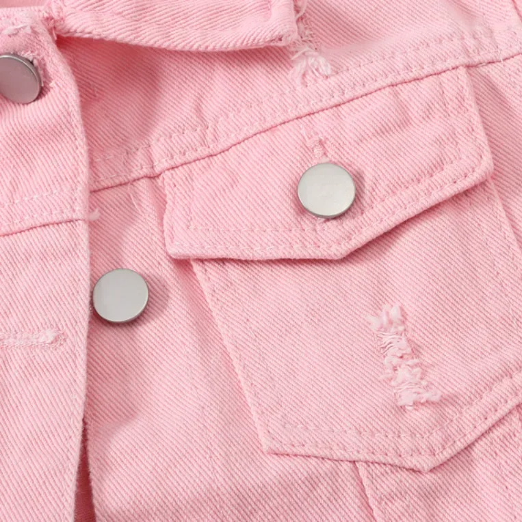 Casual women's raw edge denim vest, a stylish layering piece for everyday fashion.