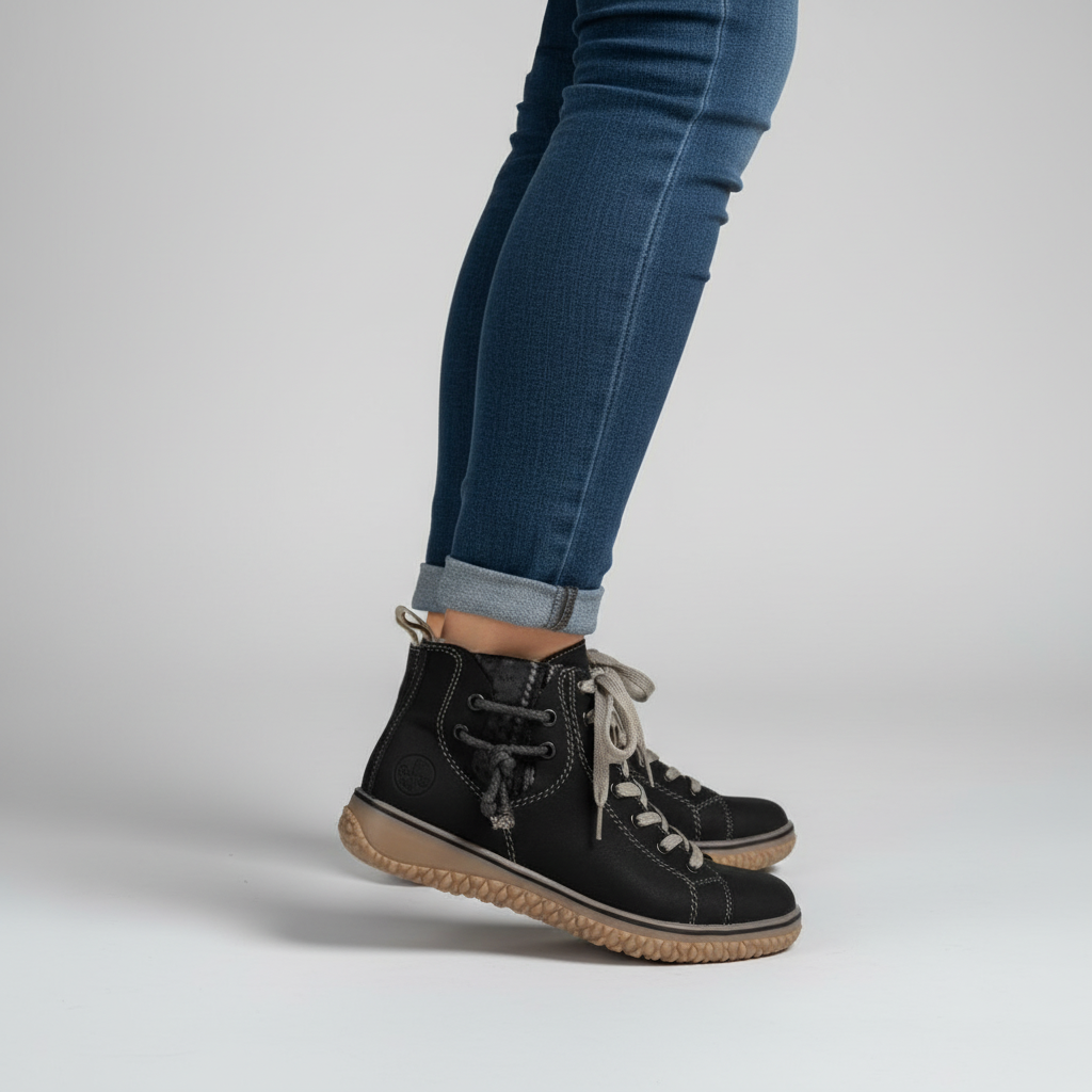 Stylish Gina women's insulated winter boots, black, comfort footwear with strong foot support