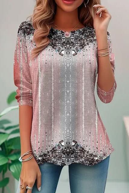 Relaxed fit women's sequin evening blouse with chic three-quarter sleeves for glamorous party wear.