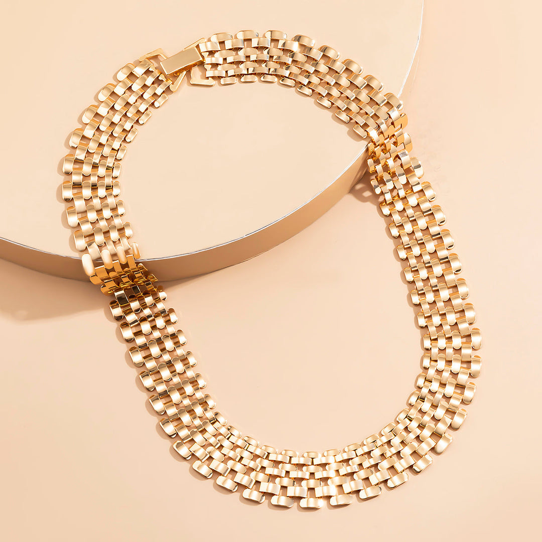 Silver chunky statement necklace, women's bold thick chain jewelry, elegant fashion accessory for glamour.