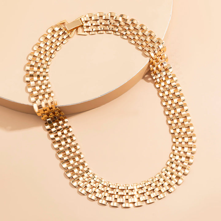 Silver chunky statement necklace, women's bold thick chain jewelry, elegant fashion accessory for glamour.