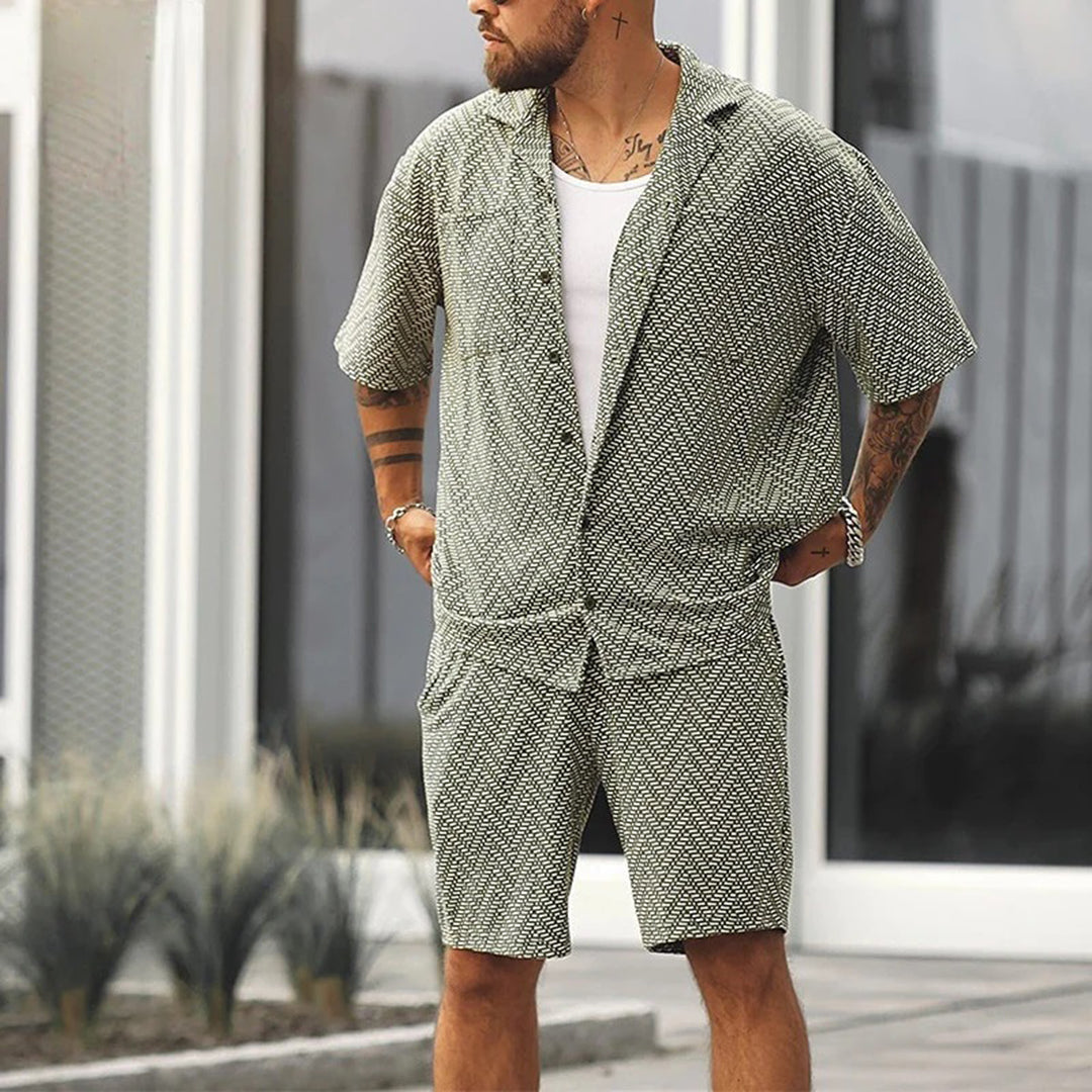 Green men's lightweight casual summer trousers. Loose fit polyester pants for comfortable warm weather wear.