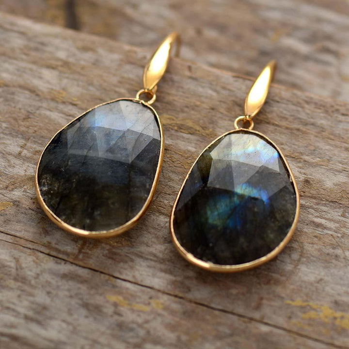 Dreamy labradorite healing stone earrings for women. Spiritual gemstone jewelry enhancing intuition.