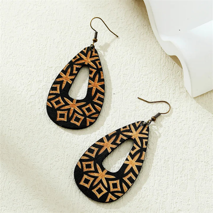 Boho style women's wood earrings, handmade and lightweight, perfect fashion jewelry accessory. Hypoallergenic.