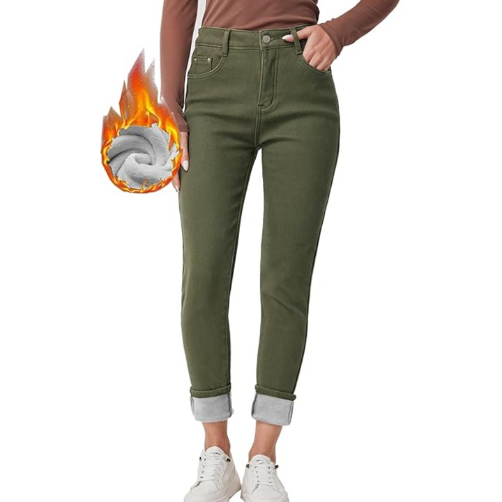 Stylish women's black fleece-lined thermal skinny jeans for cold weather