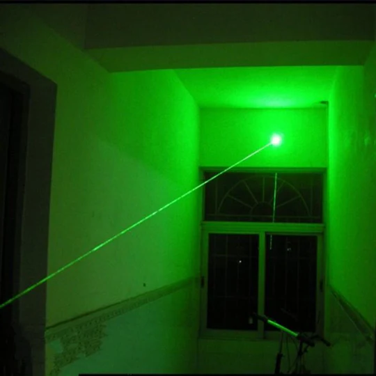 High-visibility green laser pointer for outdoor use, presentations, or pet play. Durable aluminum alloy design.
