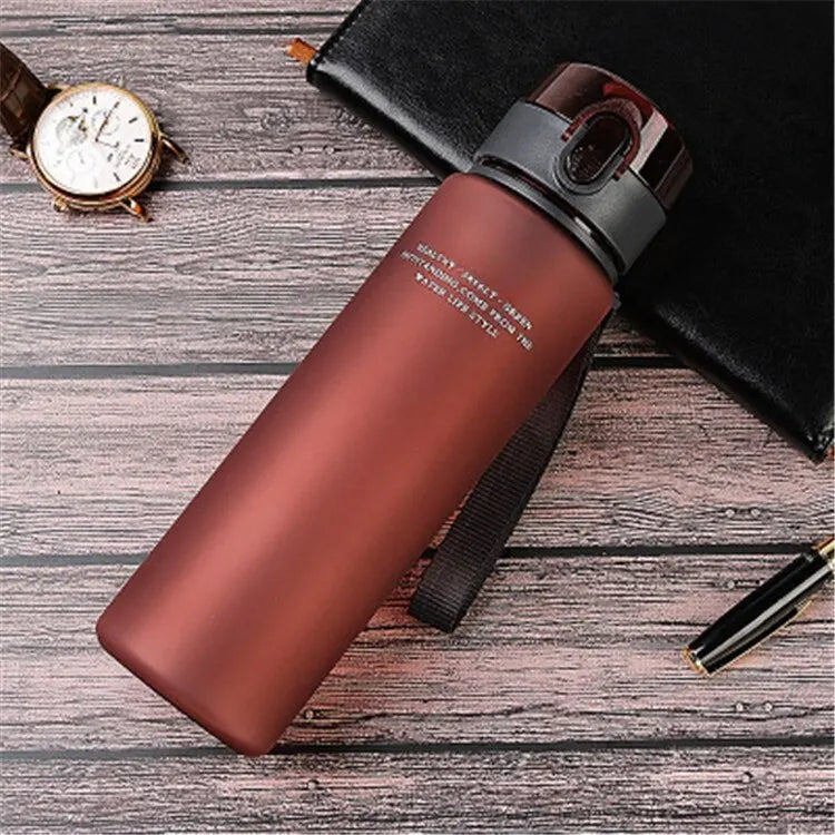 Versatile leak-proof sports water bottle for hydration. Reusable, eco-friendly drinkware for gym, fitness, and travel.