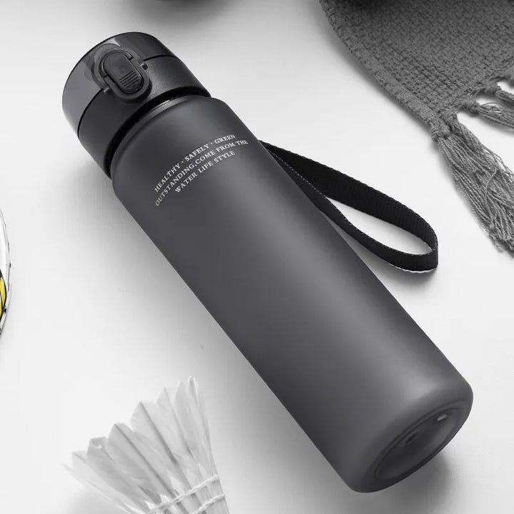 Eco-friendly reusable water bottle for daily hydration during sports, travel, and gym workouts. Leak-proof design.