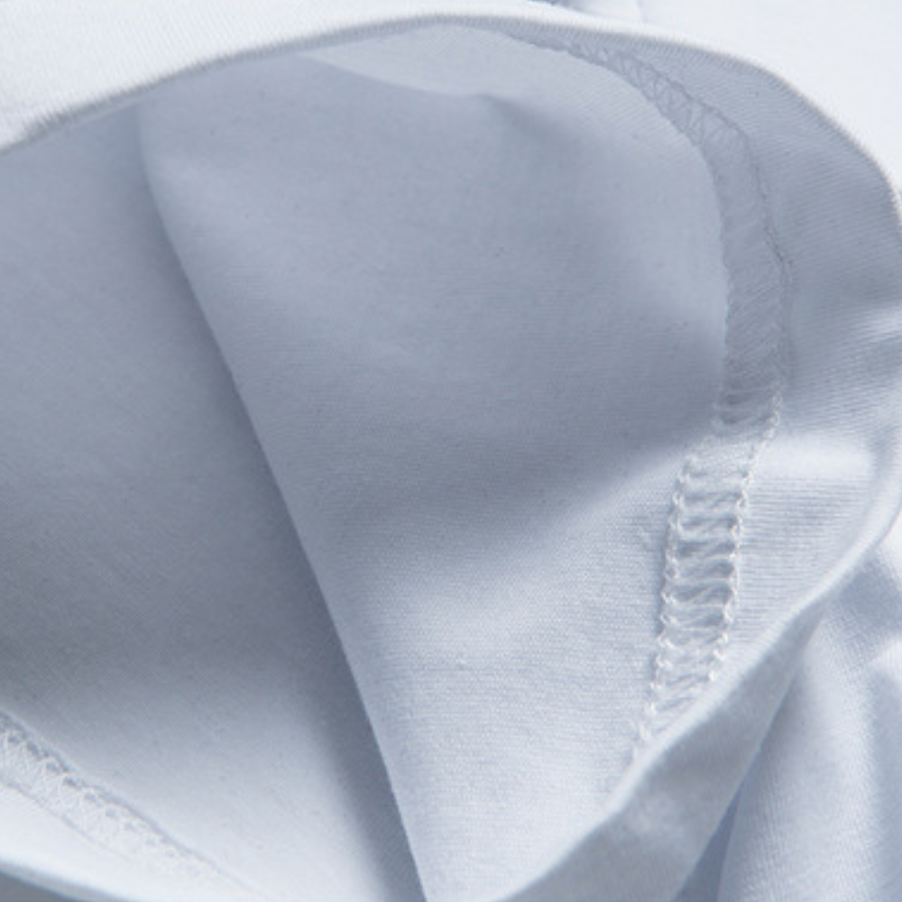 Men's stylish casual long sleeve shirt for modern menswear and effortless everyday comfort.