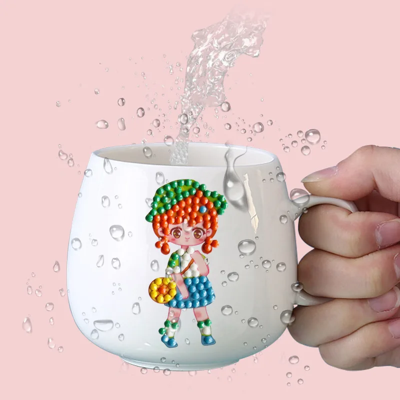 Sparkle kit for kids: DIY diamond art craft with colorful gems. Fun and engaging activity for children's art projects.